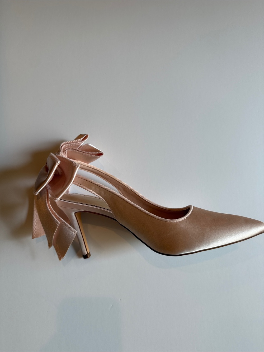 NIB Blush Pink Satin Bridal Slingback Heels Size 8 - Picture 5 of 12